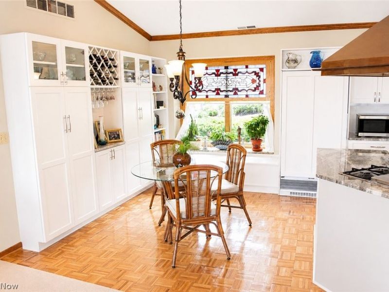 23128 Roberts Run , Bay Village, OH 44140 Photo 16