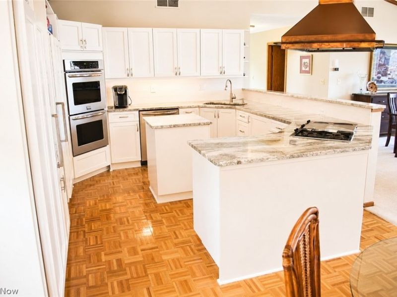 23128 Roberts Run , Bay Village, OH 44140 Photo 18