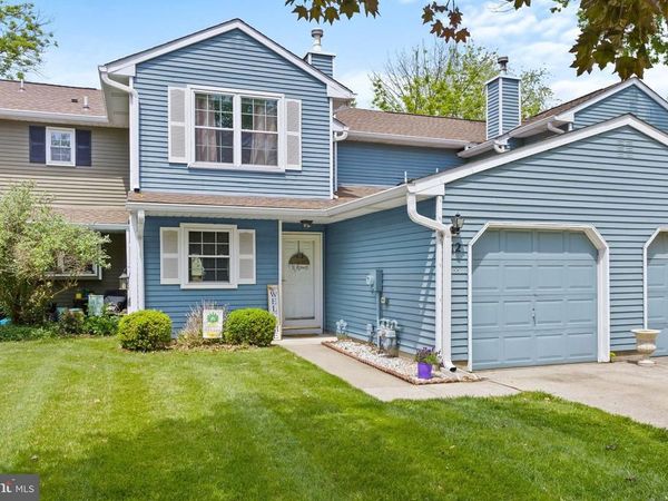 12 PLYMOUTH COURT, BORDENTOWN, NJ 08505