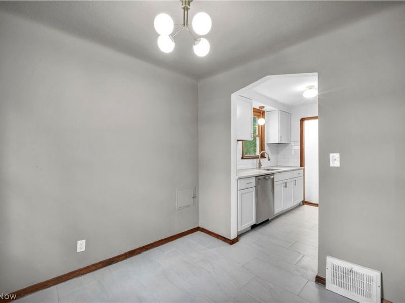 3516 Park Drive , Parma, OH 44134 Photo 10