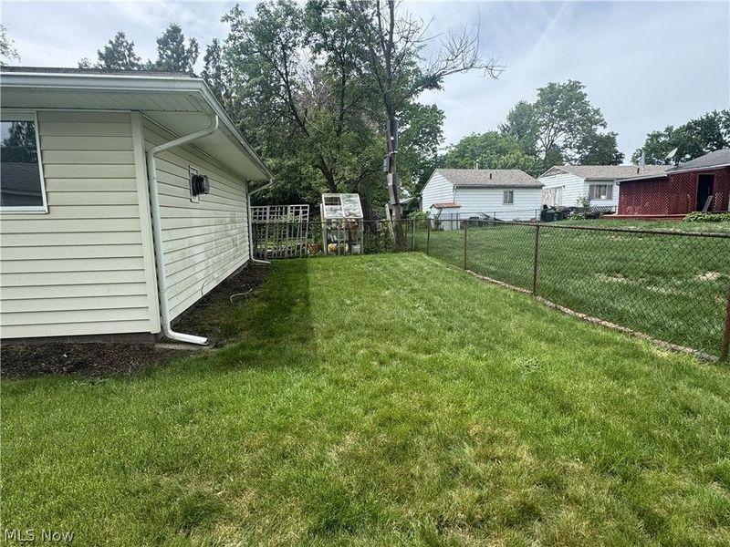 905 Carnegie Avenue , Akron, OH 44314 Photo 5
