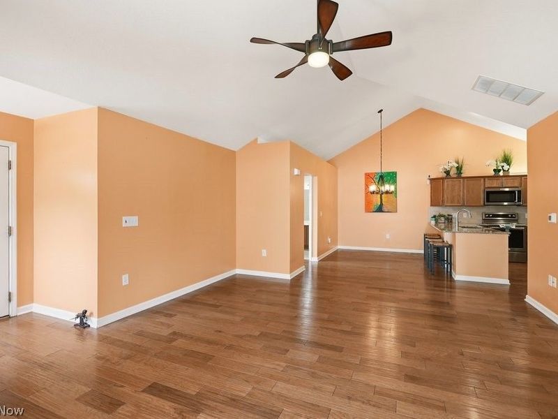 625 Crossings Circle , Tallmadge, OH 44278 Photo 3