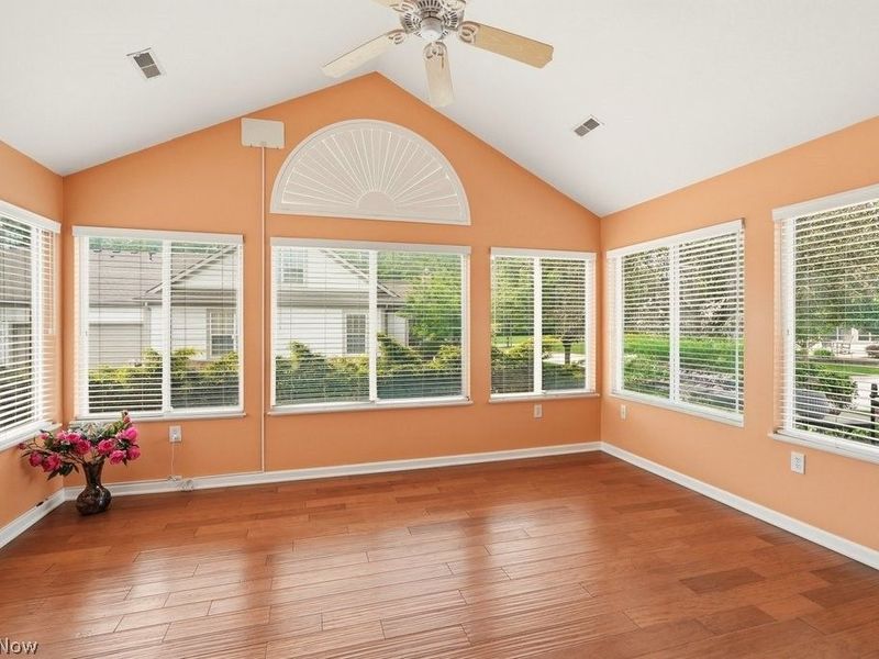 625 Crossings Circle , Tallmadge, OH 44278 Photo 5
