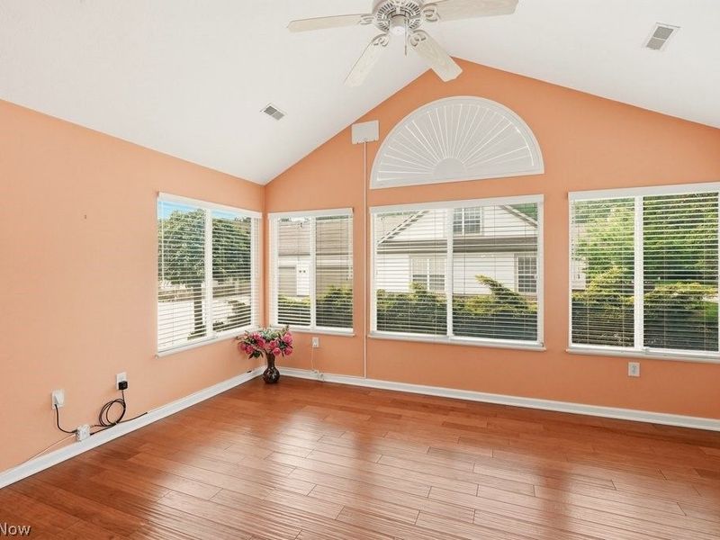 625 Crossings Circle , Tallmadge, OH 44278 Photo 6
