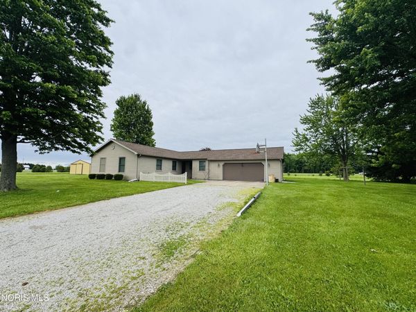 28866 Flory Road , Defiance, OH 43512