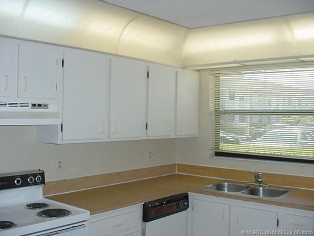 1290 SE Parkview Place, Unit A2, Stuart, FL 34994 Photo