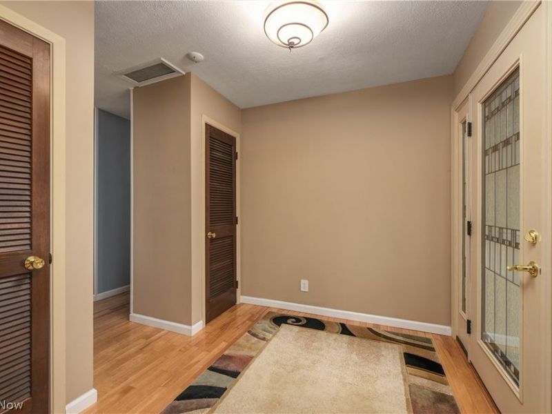 5920 Mills Creek Lane , North Ridgeville, OH 44039 Photo 5