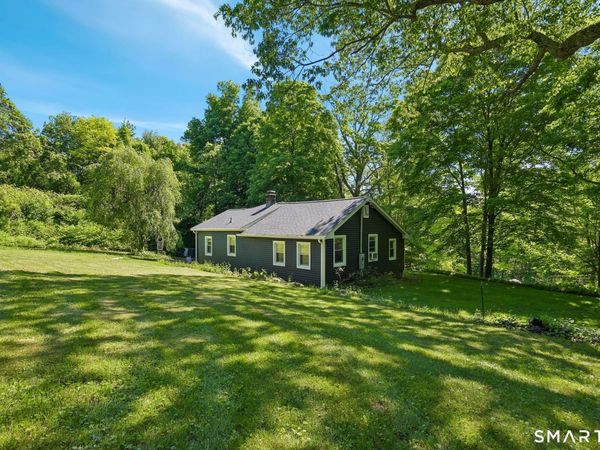 817 Carrington, Bethany, CT 06524