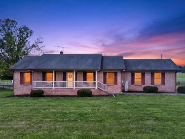 150 BATTLEFIELD RD, WAYNESBORO, VA 22980