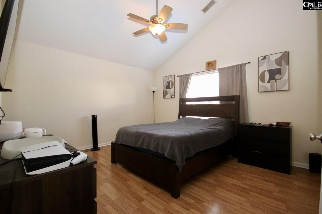 417 White Cedar Drive  Photo 10