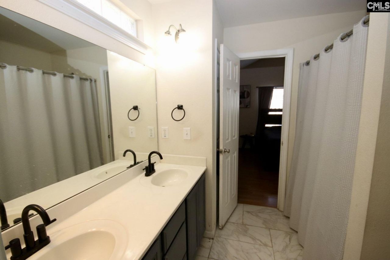 417 White Cedar Drive  Photo 14