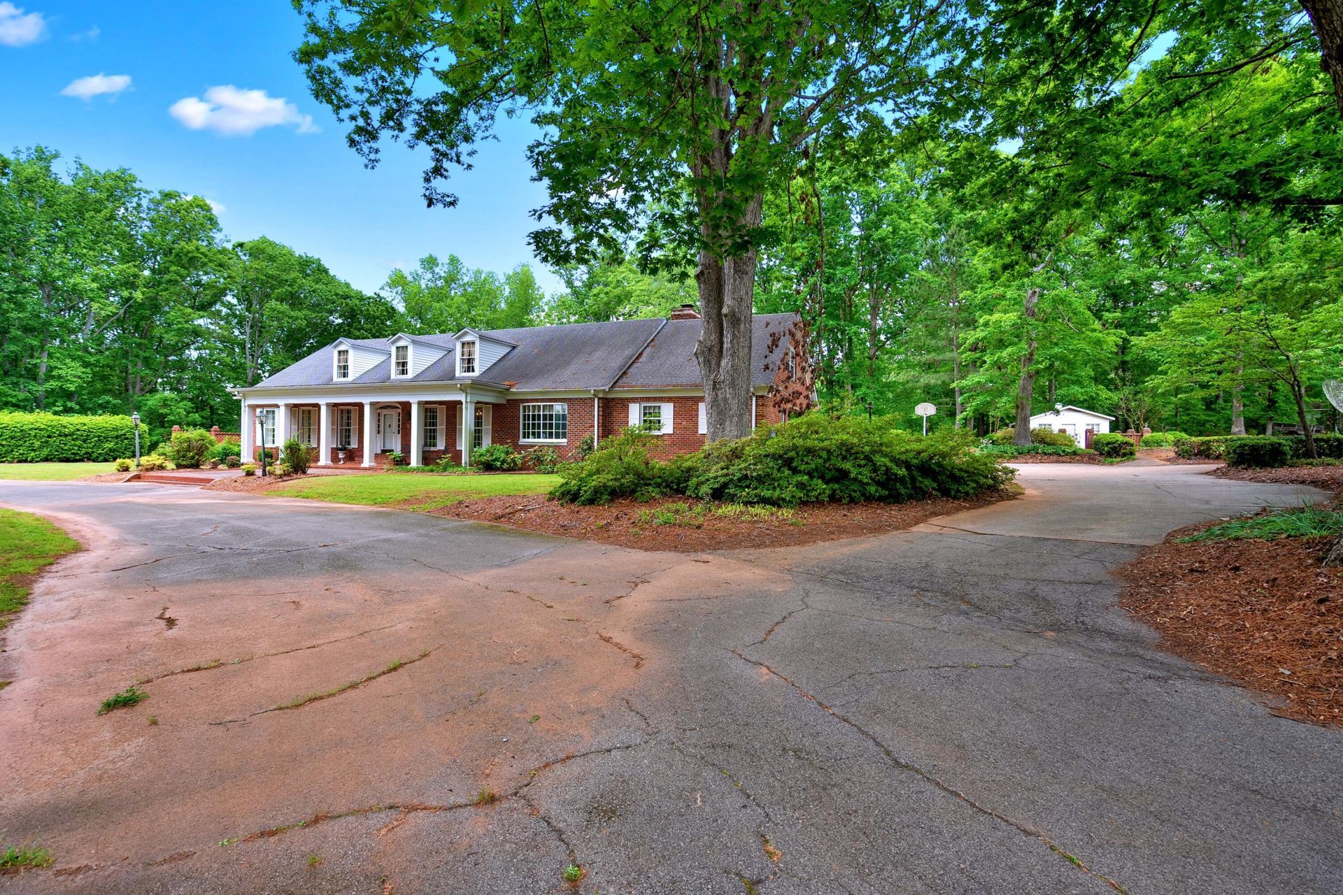2221 W Deadfall Road Photo 9