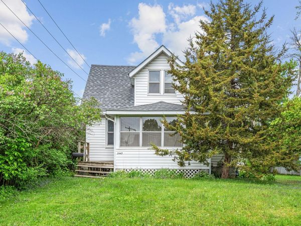 2445 16th Avenue E, North Saint Paul, MN 55109