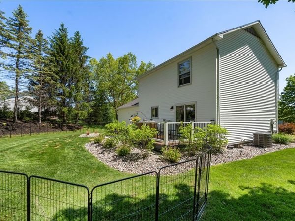 12 Calman Place , Canandaigua, NY 14424