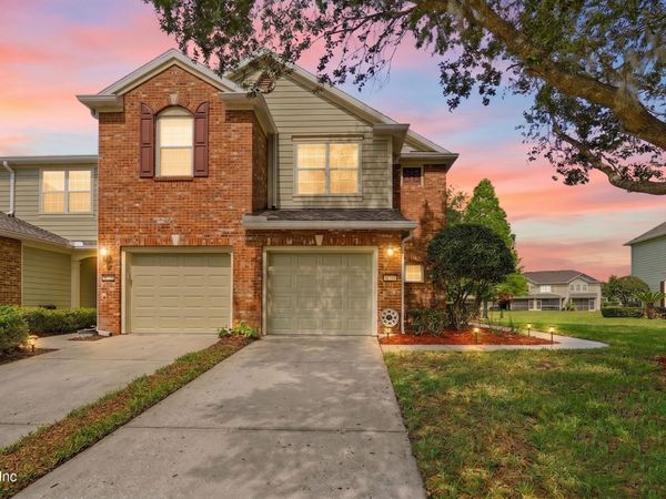 6990 ROUNDLEAF Drive, Jacksonville, FL 32258