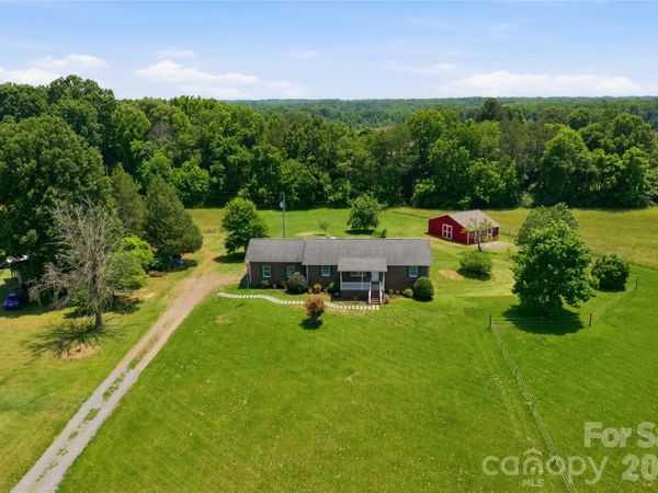 144 Wooten Farm Road, Statesville, NC 28625