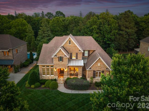 221 Glenmoor Drive , Waxhaw, NC 28173
