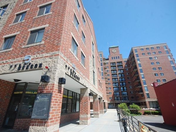 15 N Beacon St, Unit 601, Boston, MA 02134