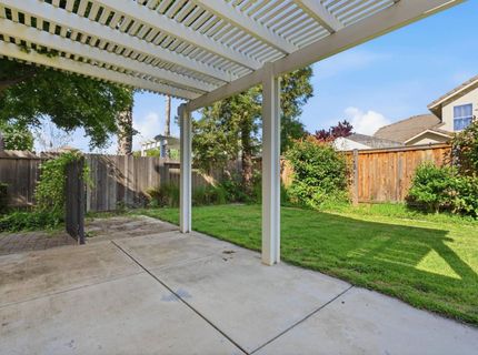 1240 Camino Capistrano, Roseville, CA 95747 Photo