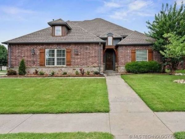 14584 S Florence Place S, Bixby, OK 74008
