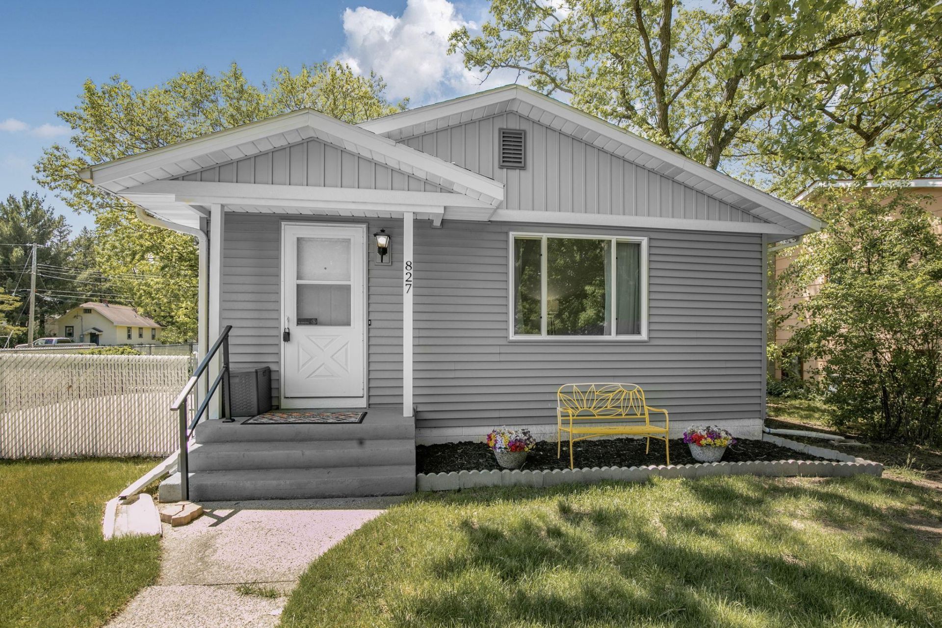 827 10th Avenue SE Saint Cloud, MN 56304