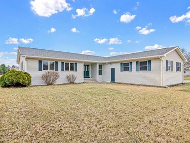 17213 Van Buren Street NE, Ham Lake, MN 55304