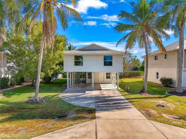 1284 Rainbow CT , NAPLES, FL 34110