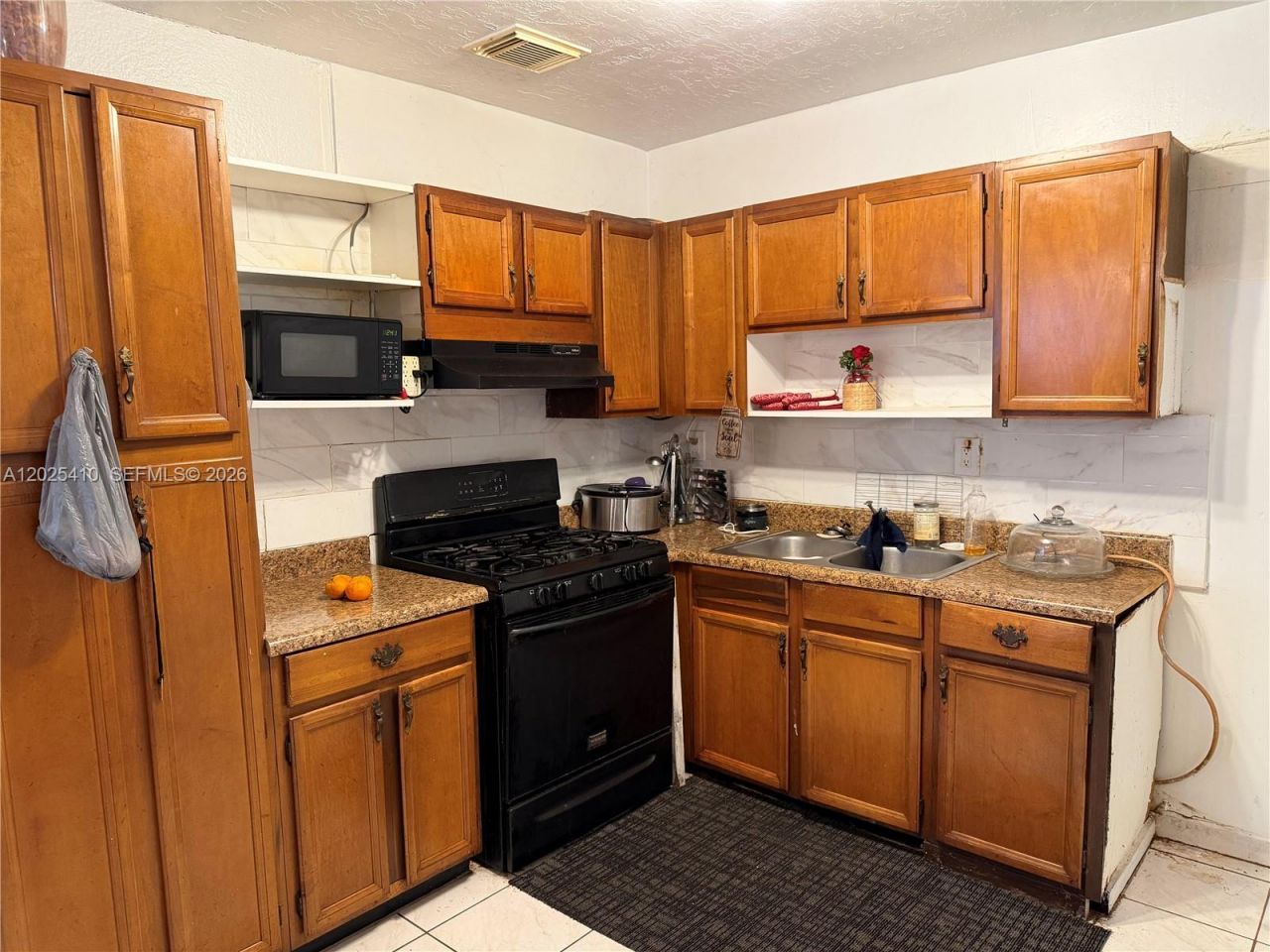 1535 NW 153rd St , Miami Gardens, FL 33054 Photo