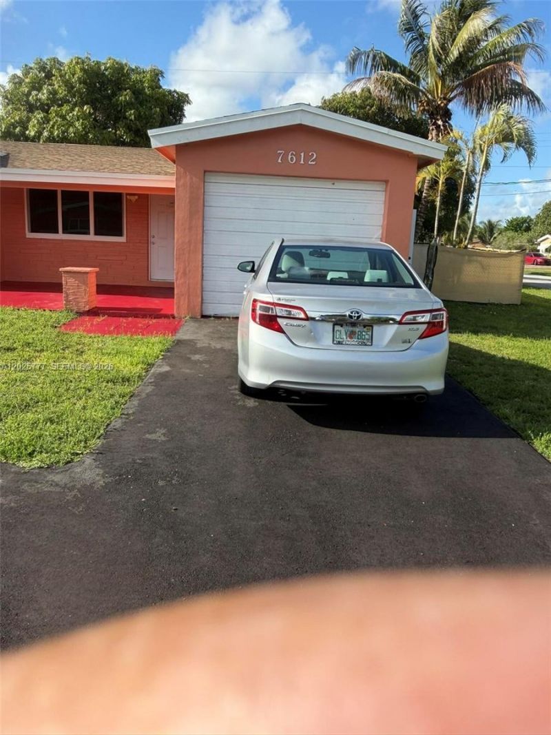 7612 Plantation Blvd , Miramar, FL 33023 Photo