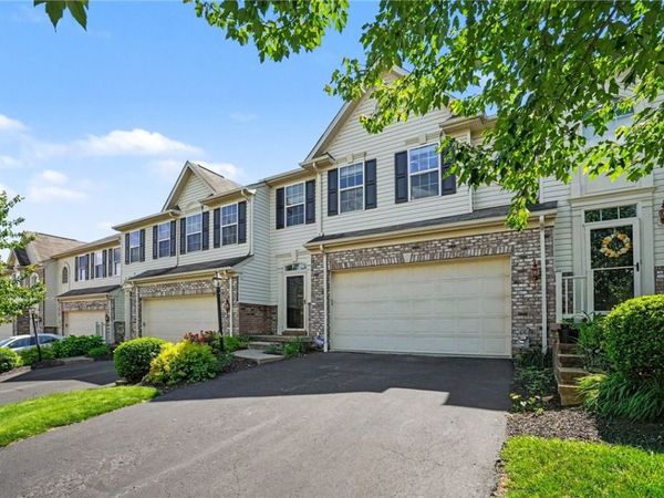 291 Maple Ridge Dr, Canonsburg, PA 15317