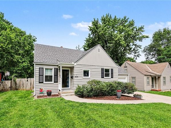 8316 Belleview Avenue, Kansas City, MO 64114