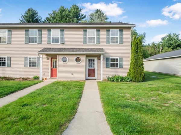 43 Colonial Road, Unit 101, Fairfax, VT 05454