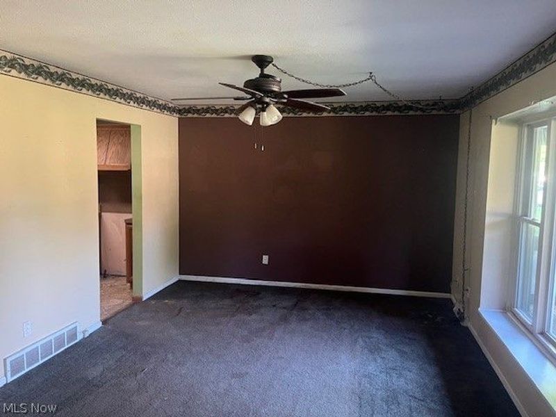 1153 Gulf Road , Elyria, OH 44035 Photo 4