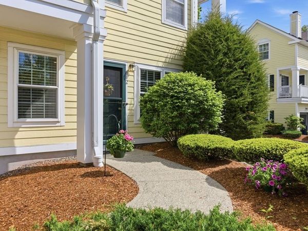 812 Gazebo Circle, Unit 812, Reading, MA 01867