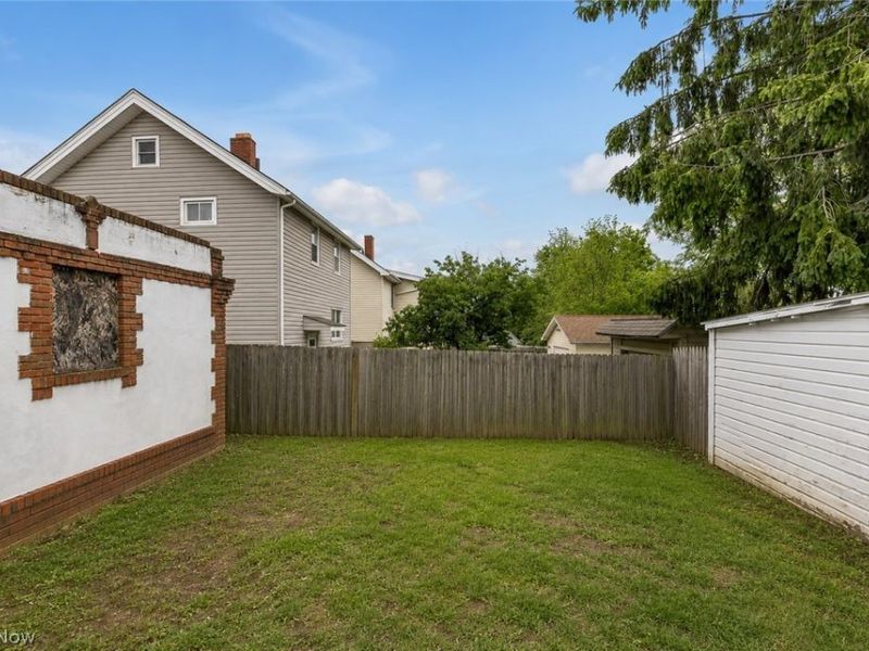 2906 Natchez Avenue , Cleveland, OH 44109 Photo 26