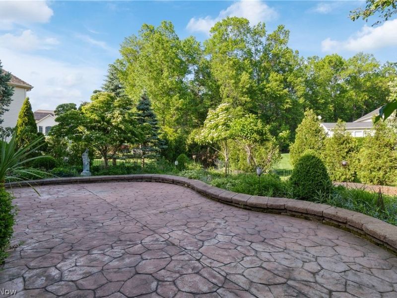 26982 Courtland Meadows , Westlake, OH 44145 Photo 36