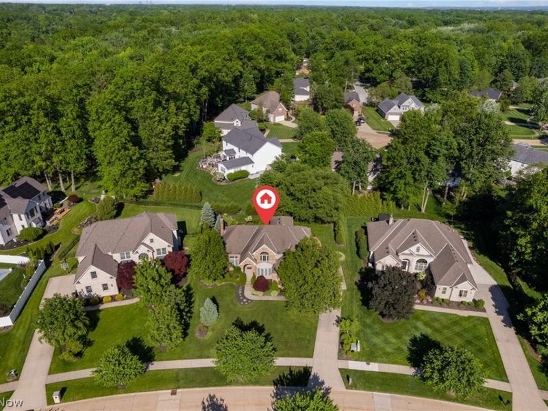 26982 Courtland Meadows , Westlake, OH 44145 Photo 4