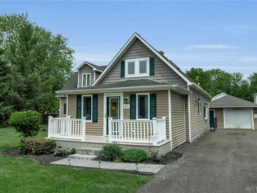 21 Middlesex Road, Orchard Park, NY 14127