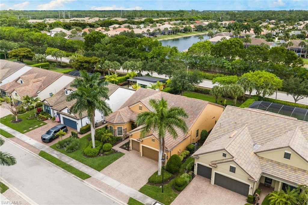 16213 Camden Lakes Cir , Naples, FL 34110 Photo
