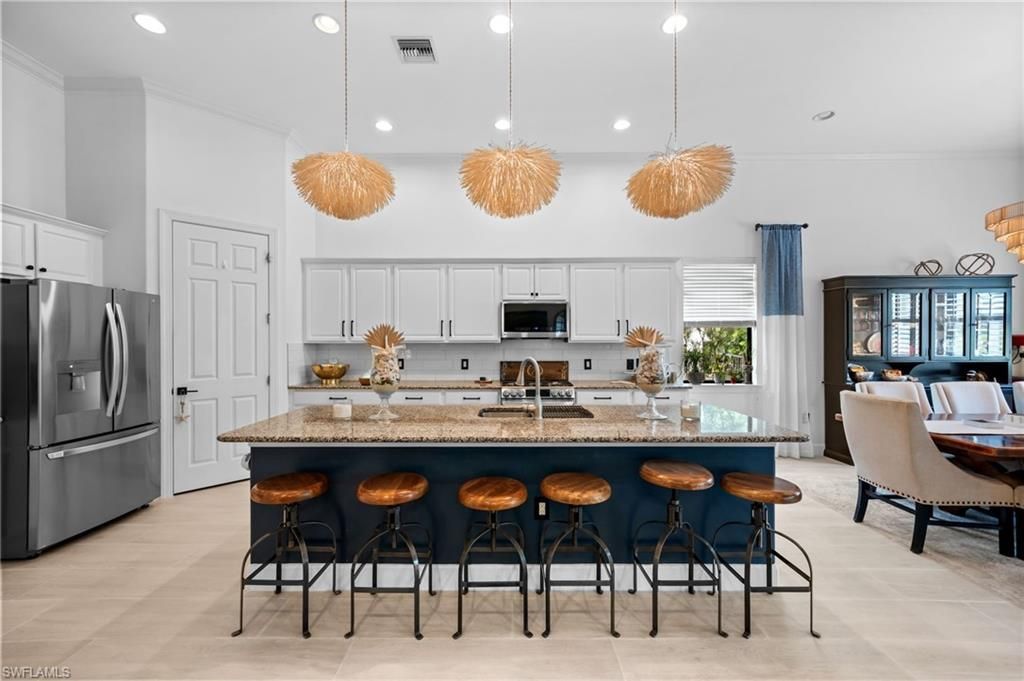 16213 Camden Lakes Cir , Naples, FL 34110 Photo