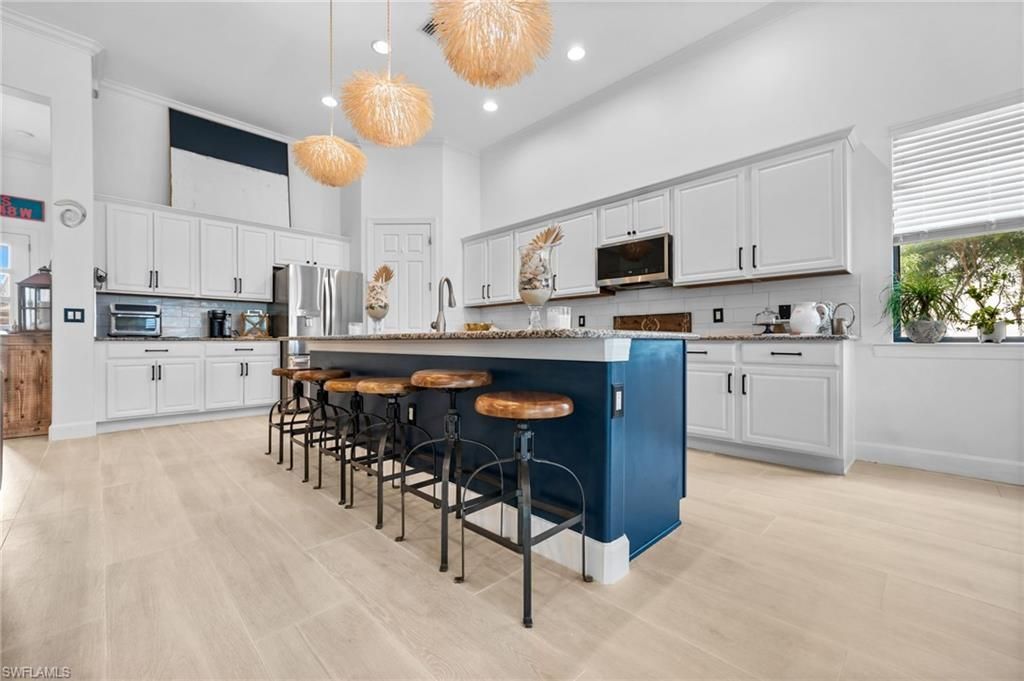 16213 Camden Lakes Cir , Naples, FL 34110 Photo