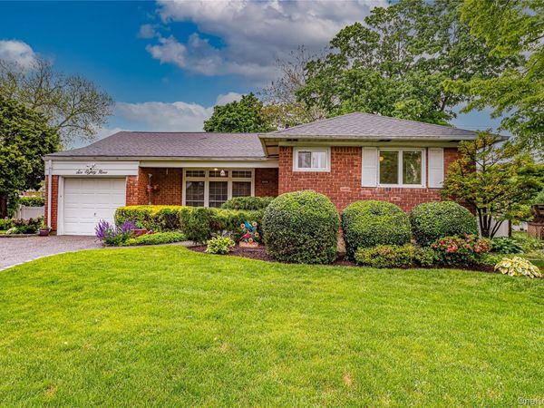 689 Bruce Drive , East Meadow, NY 11554