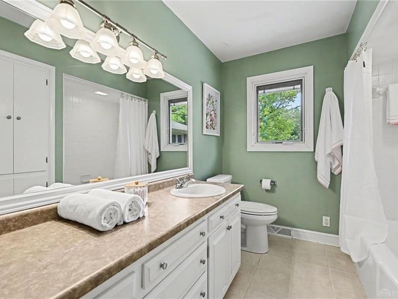 202 Marchester Drive, Kettering, OH 45429 Photo 18