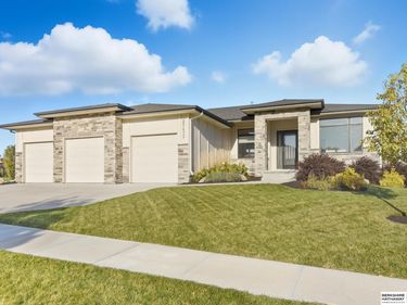 21432 B Street , Elkhorn, NE 68022