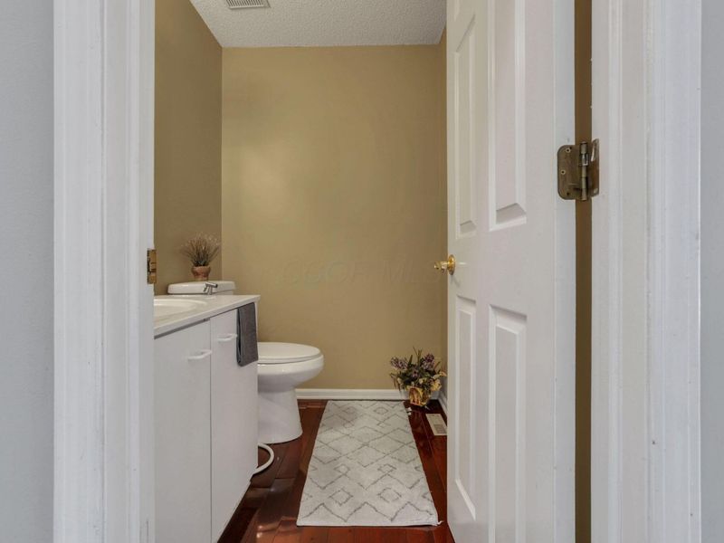 6488 Ridge Lake Court, Westerville, OH 43082 Photo 24
