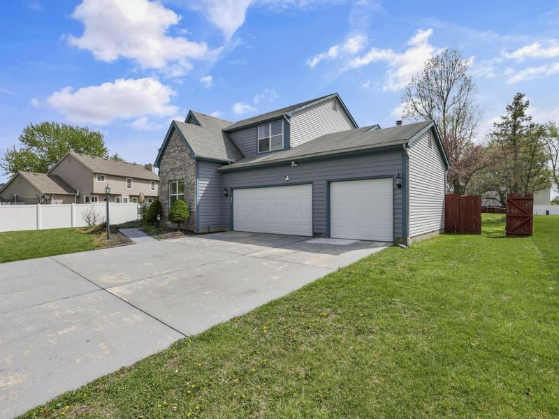 6488 Ridge Lake Court, Westerville, OH 43082 Photo 3