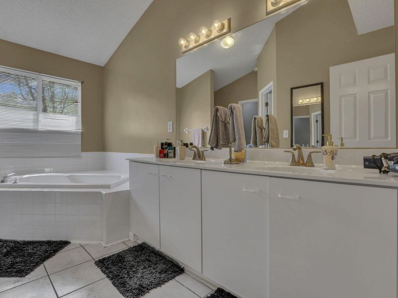 6488 Ridge Lake Court, Westerville, OH 43082 Photo 30