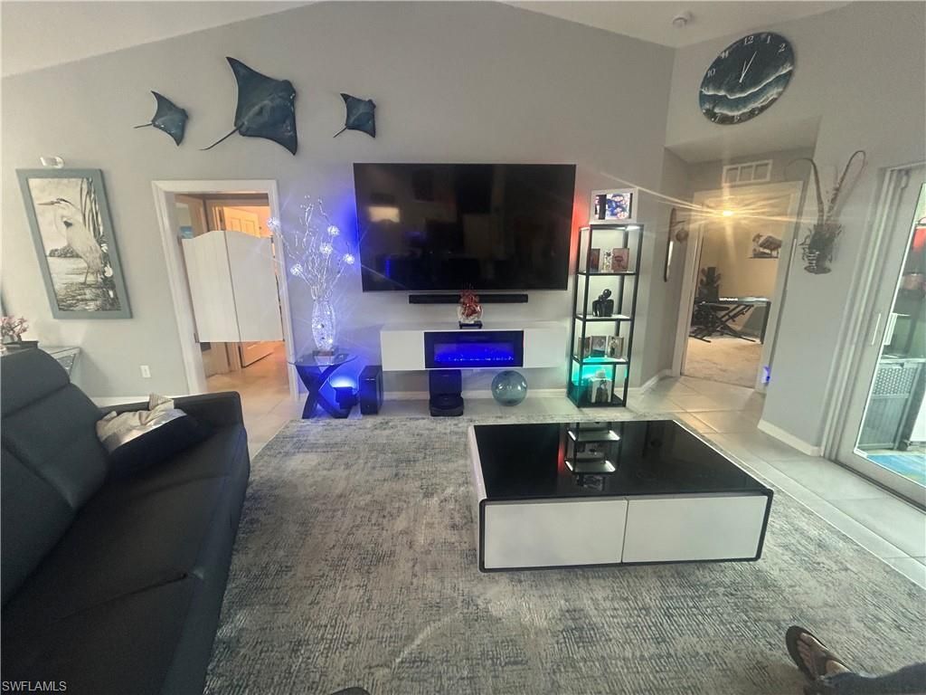 1811 SW 3rd Ter, Cape Coral, FL 33991 Photo