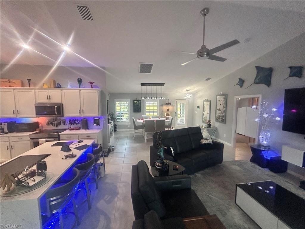 1811 SW 3rd Ter, Cape Coral, FL 33991 Photo
