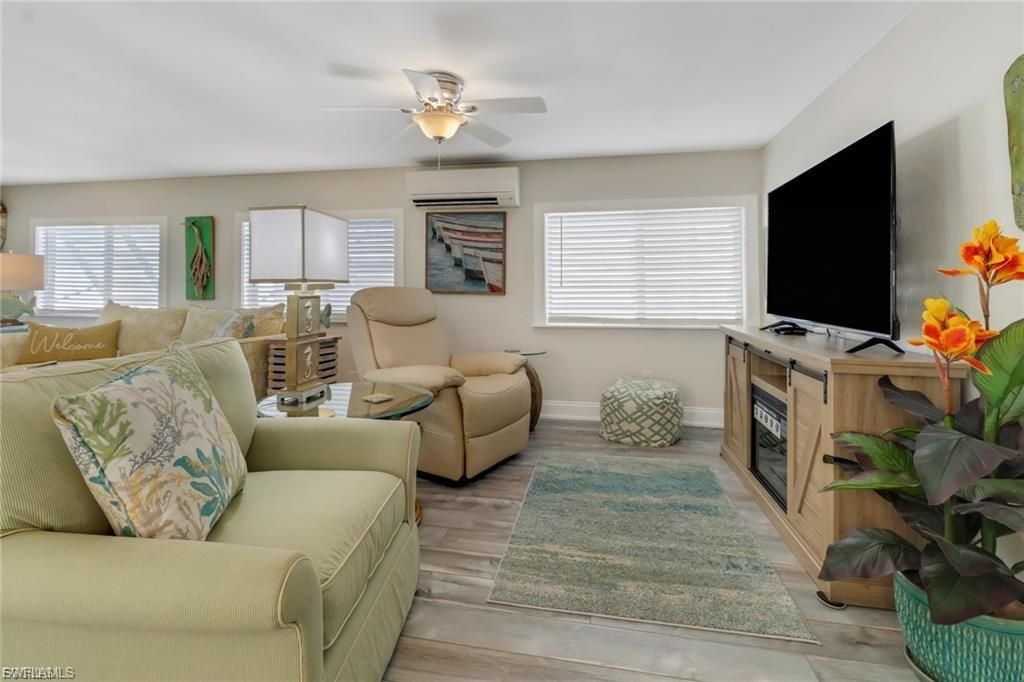 17540 Peppard Dr, Fort Myers Beach, FL 33931 Photo